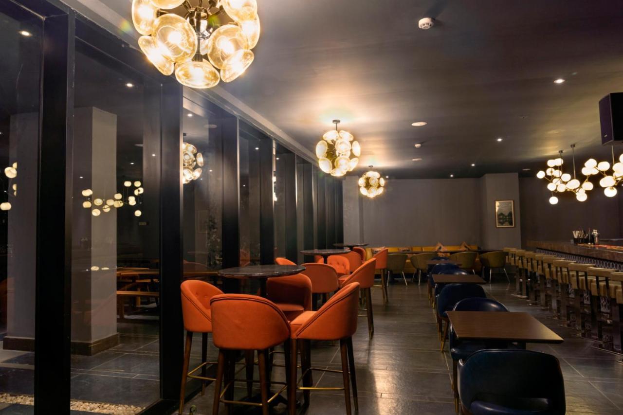 The Elite Narasapura, A Member Of Radisson Individuals Hotel Eksteriør billede