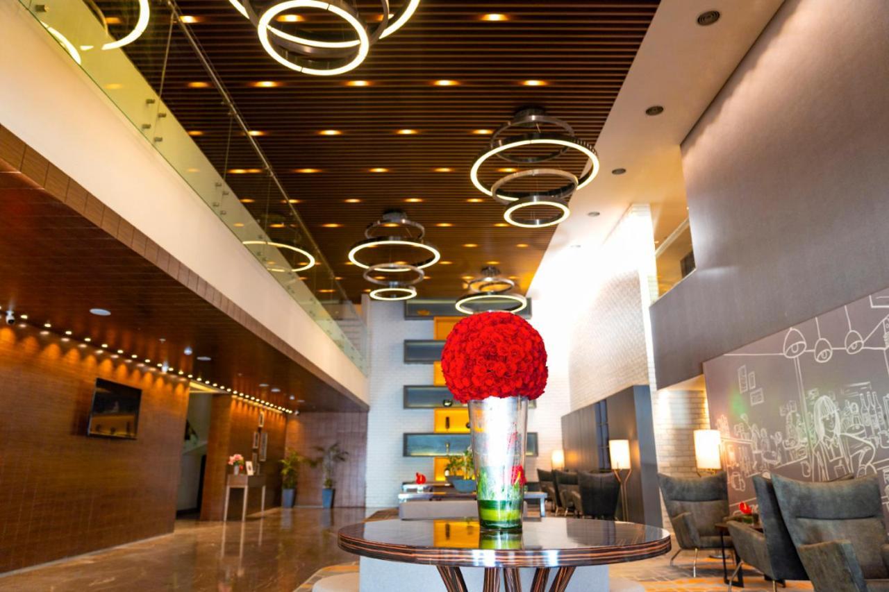 The Elite Narasapura, A Member Of Radisson Individuals Hotel Eksteriør billede