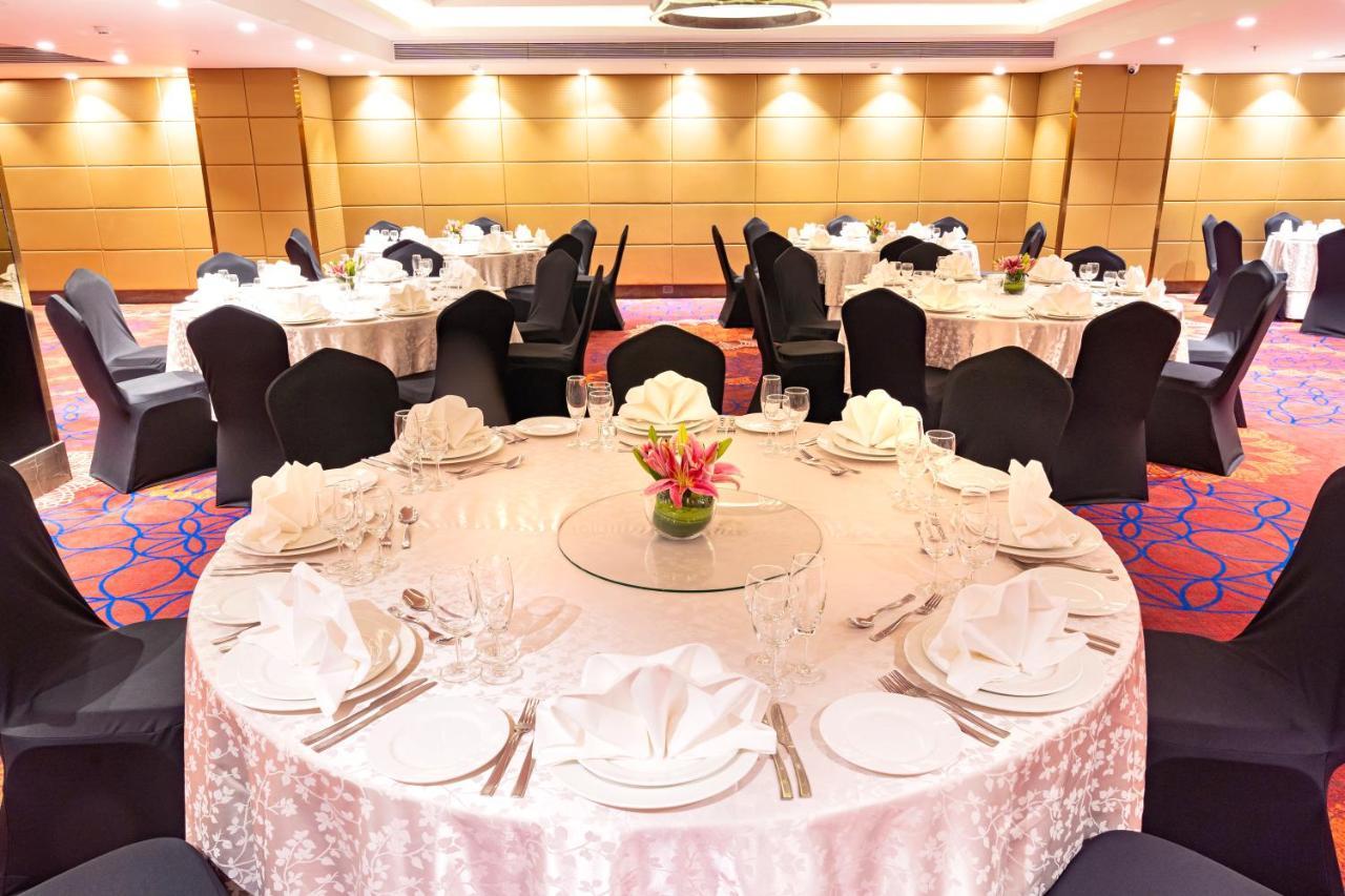 The Elite Narasapura, A Member Of Radisson Individuals Hotel Eksteriør billede