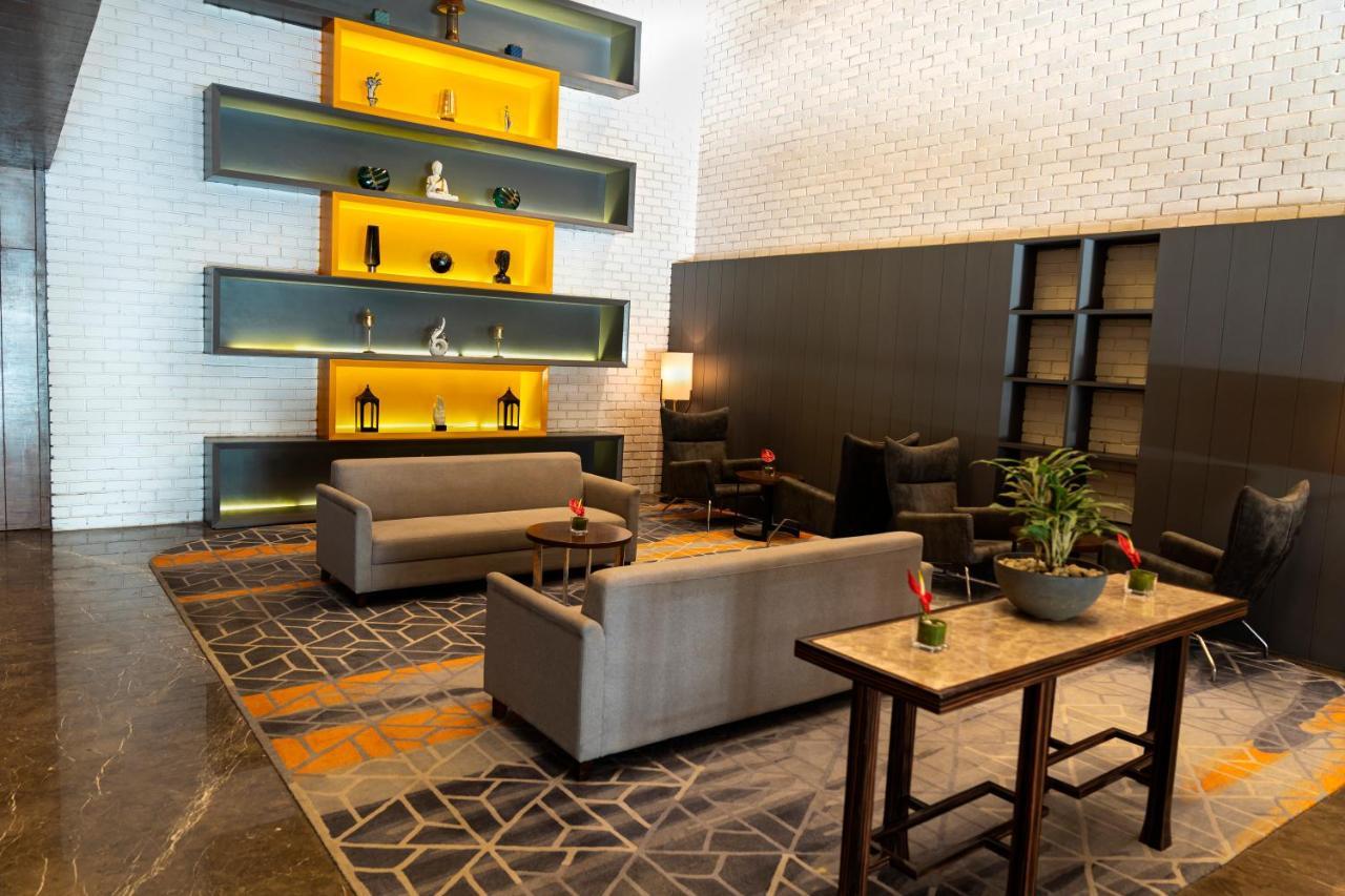 The Elite Narasapura, A Member Of Radisson Individuals Hotel Eksteriør billede