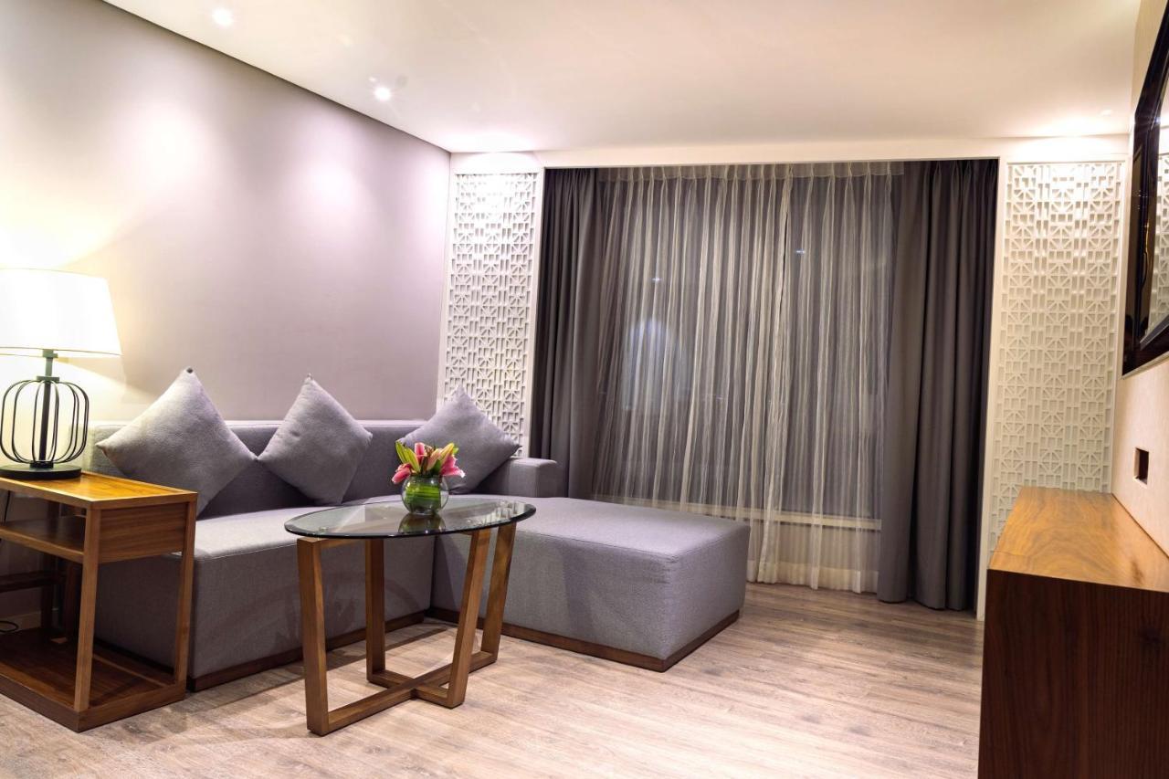 The Elite Narasapura, A Member Of Radisson Individuals Hotel Eksteriør billede