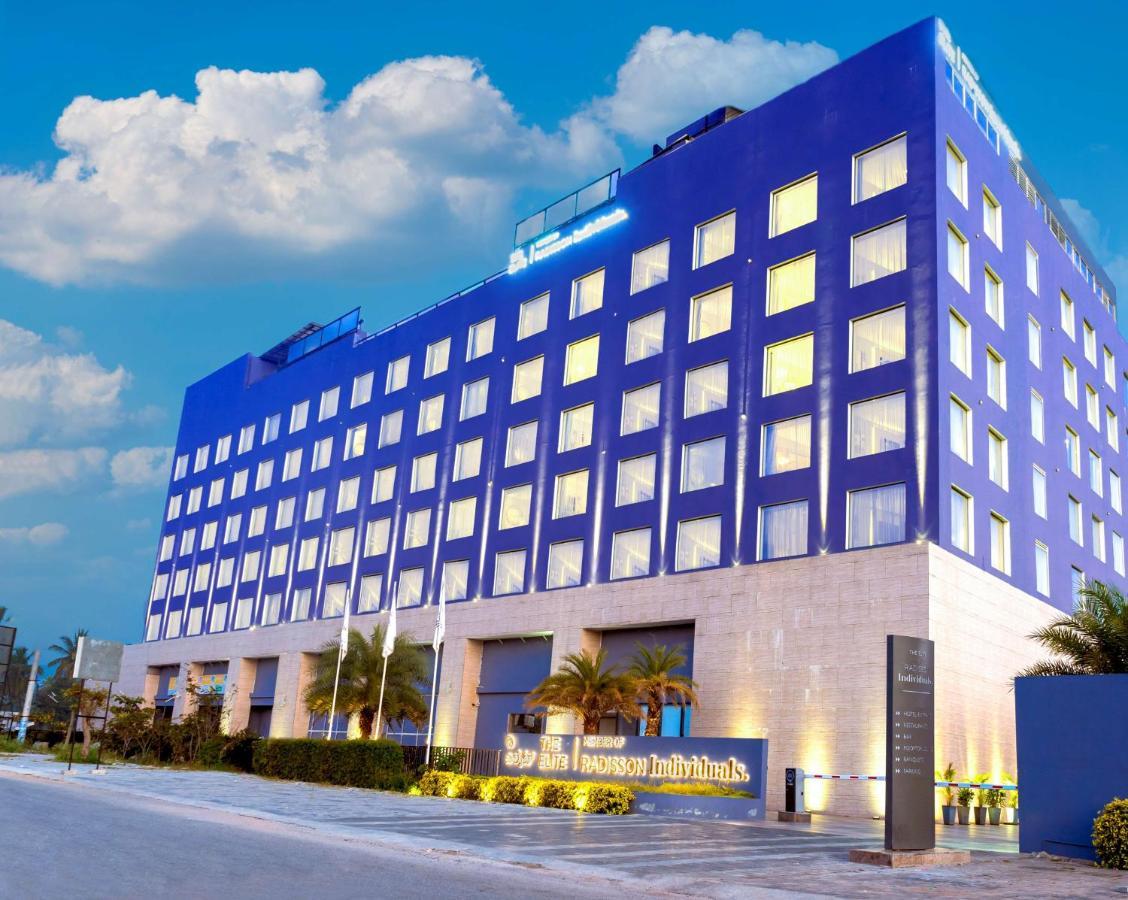 The Elite Narasapura, A Member Of Radisson Individuals Hotel Eksteriør billede