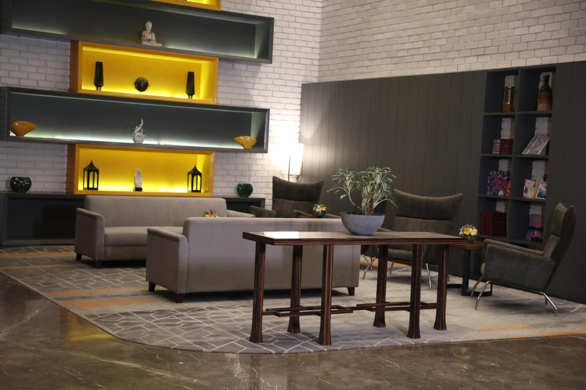 The Elite Narasapura, A Member Of Radisson Individuals Hotel Eksteriør billede
