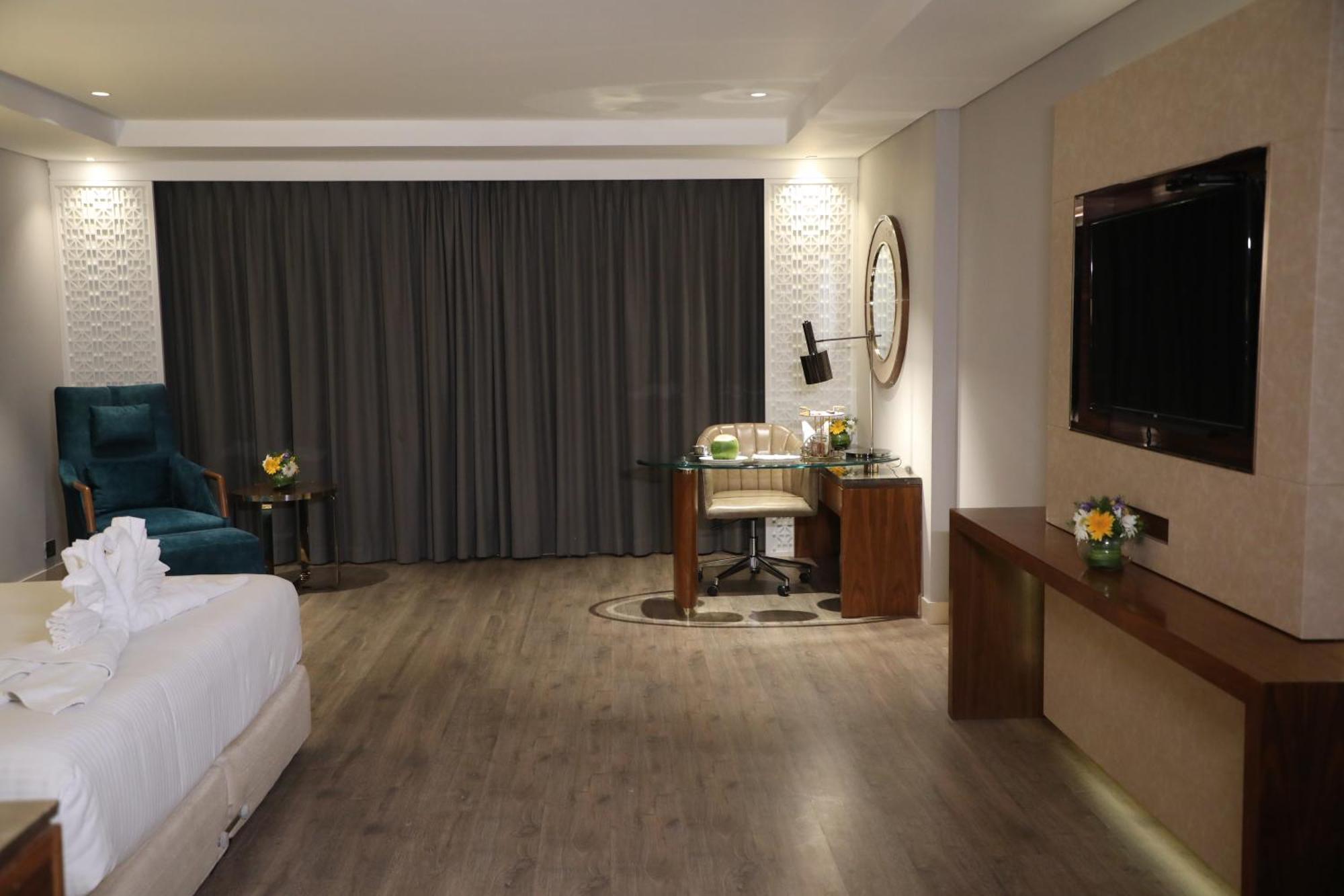 The Elite Narasapura, A Member Of Radisson Individuals Hotel Eksteriør billede