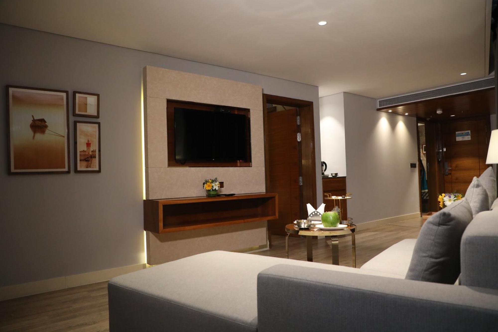 The Elite Narasapura, A Member Of Radisson Individuals Hotel Eksteriør billede